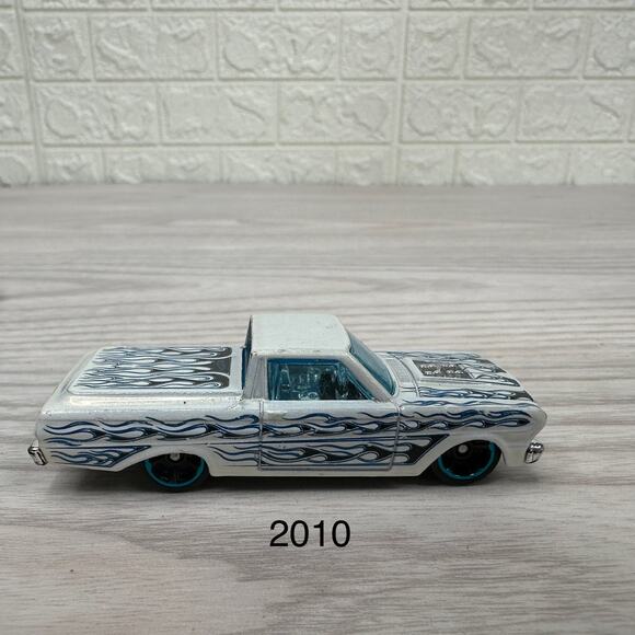 Matchbox Cars Lot of 71999–2017 Retro VTG Diecast Mixed Styles Multicolor 1:64 - Picture 14 of 15